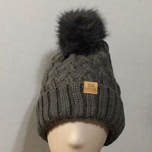 Page One fully lined  grey knitted beanie, one size, NWOT.